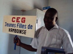 M. Moussa, le directeur du nouveau CEG de Kamboincé
